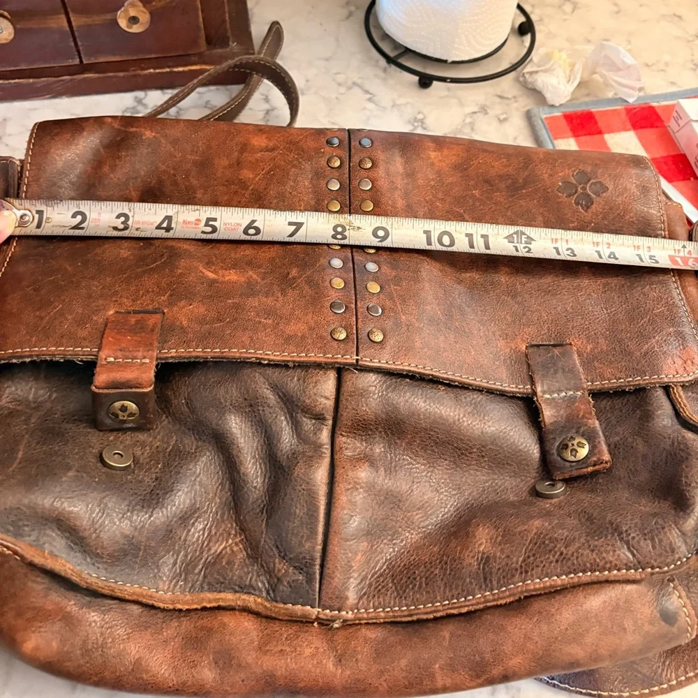 Patricia Nash Distressed Brown Leather Messenger Bag